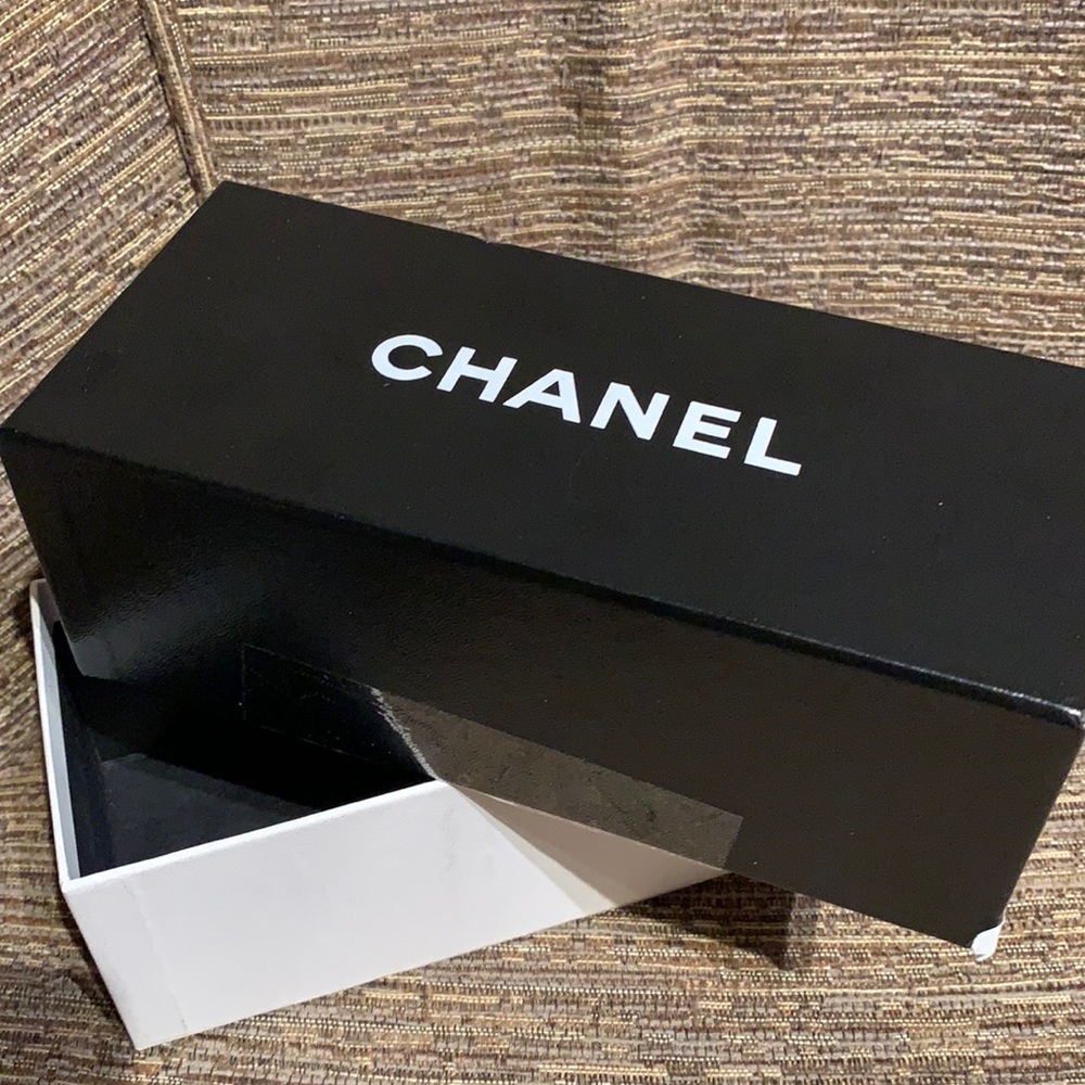 Chanel sunglasses box hard cover, tiny dented